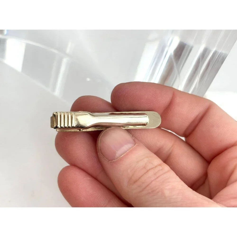 Minimalist 80's Style Smooth Gold Toned Vintage Men's Tie Bar | Tie Clip
